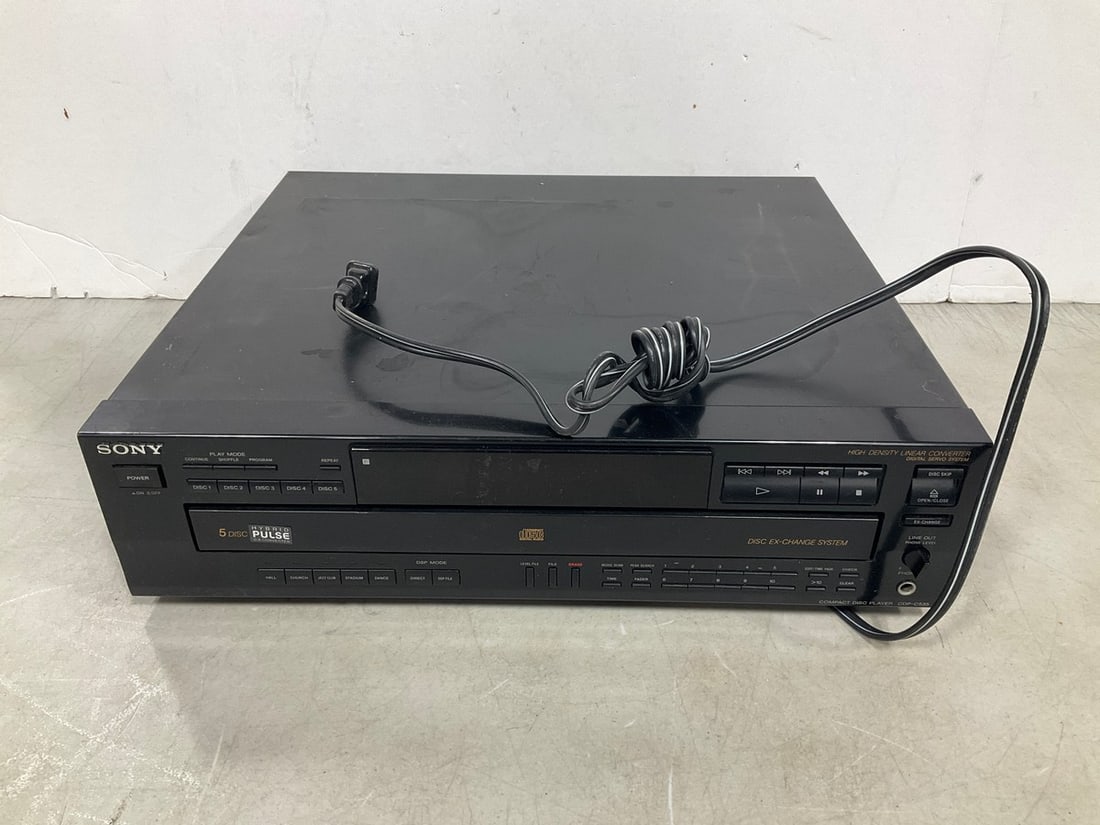 Sony digital servo system(model:CDP-C535) (1 of 1)