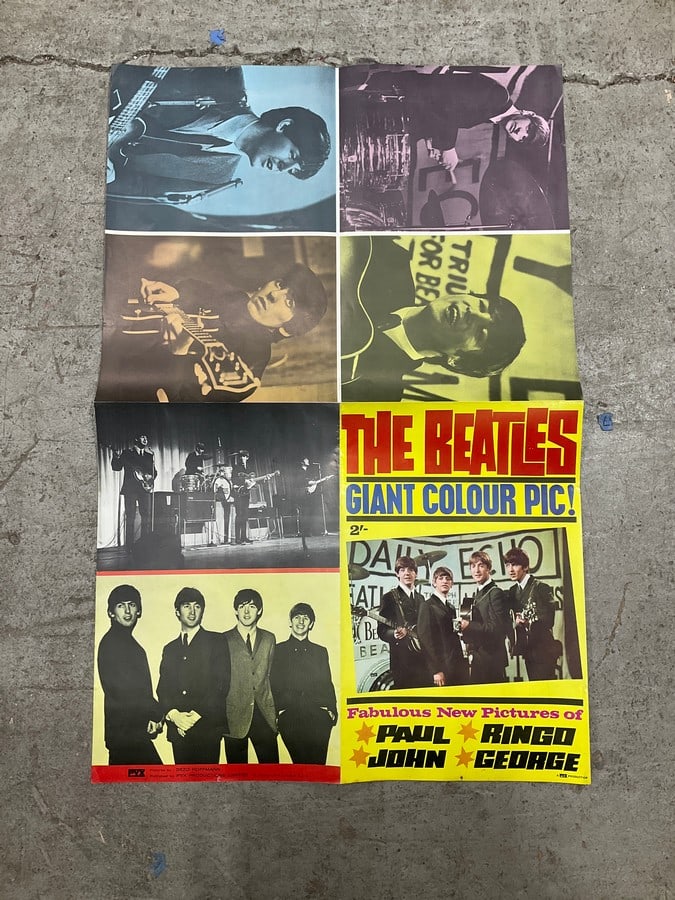 The Beatles Giant colour pic open up poster(19in.x29.5in.) (1 of 1)