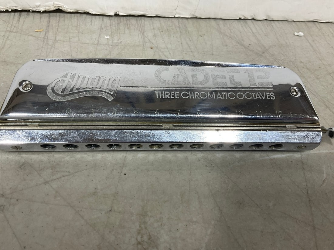 Cadet 12 chromatic harmonica: Cadet 12 chromatic harmonica