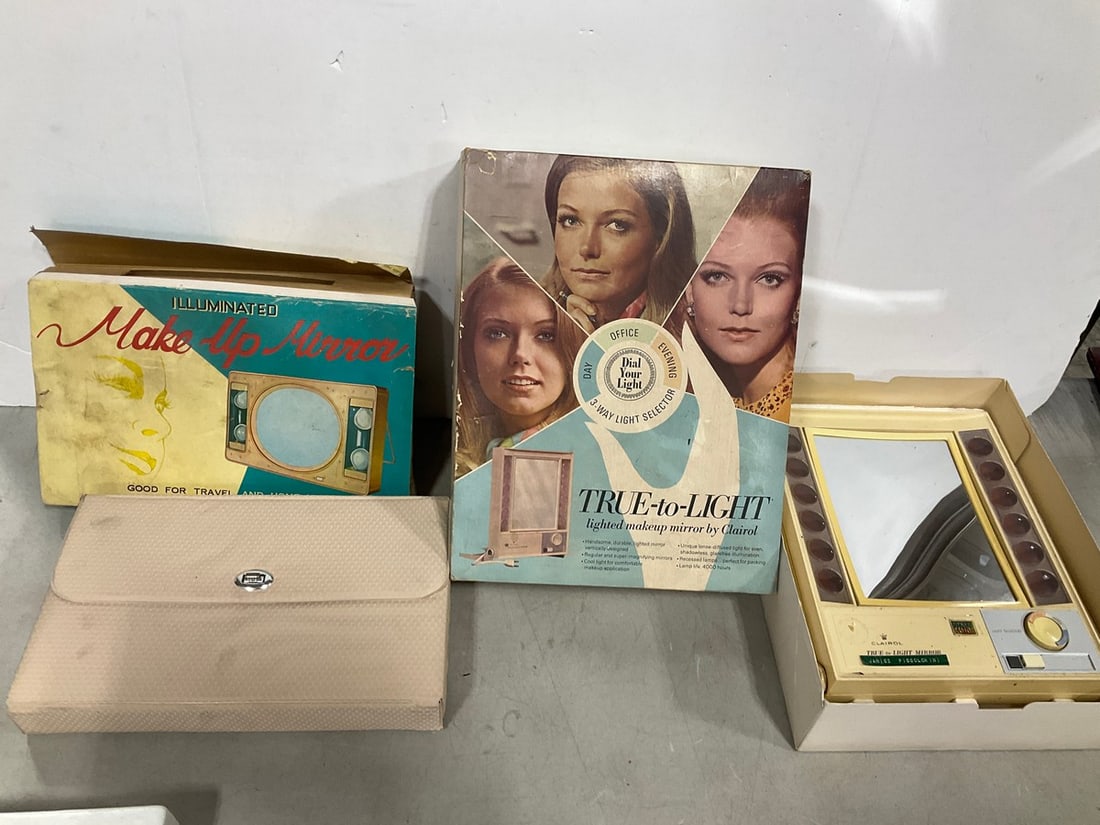 1960s Illuminated Makeup Mirrors *in boxes*: 1960s Illuminated Makeup Mirrors *in boxes*