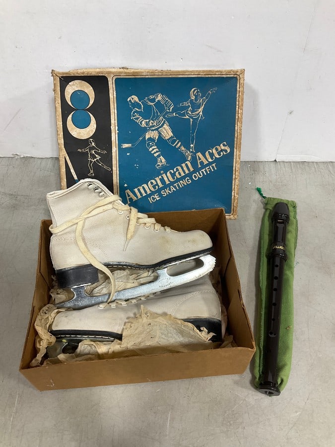 American Aces skates(4) and Awes recorder: American Aces skates(4) and Awes recorder