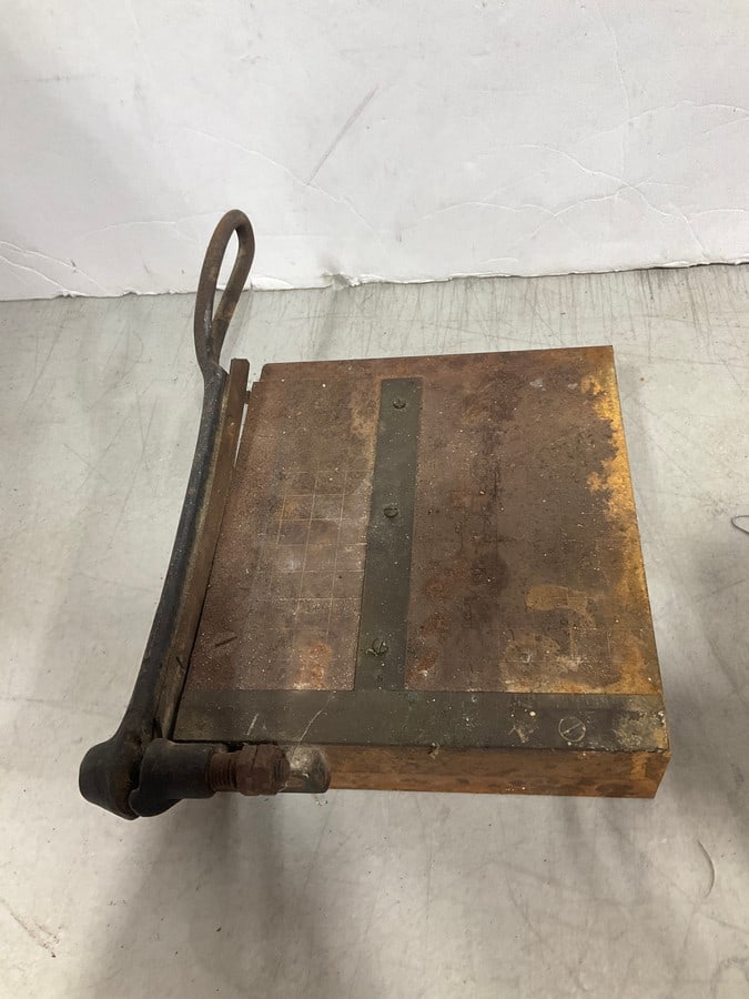 Vintage Paper Cutter (1 of 1)