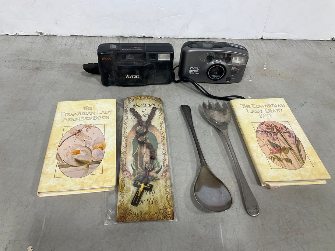 Vintage Vivitar Cameras, Utencils, and more: Vintage Vivitar Cameras, Utencils, and more