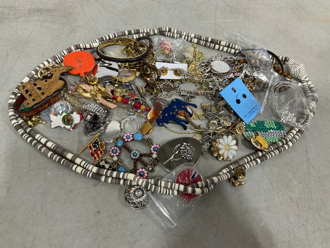 Various Costume Jewelry (1 of 1)