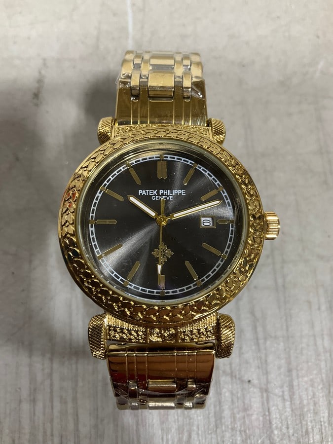 Patek Philippe Watch (No Box, No Papers, Not Authenticated. Likely a High End/Super Expensive Rep): Patek Philippe Watch (No Box, No Papers, Not Authenticated. Likely a High End/Super Expensive Rep)