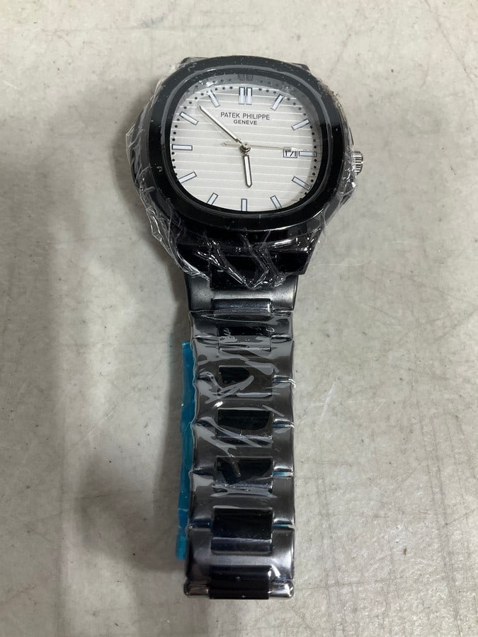 Patek Philippe Watch (No Box, No Papers, Not Authenticated. Likely a High End/Super Expensive Rep): Patek Philippe Watch (No Box, No Papers, Not Authenticated. Likely a High End/Super Expensive Rep)