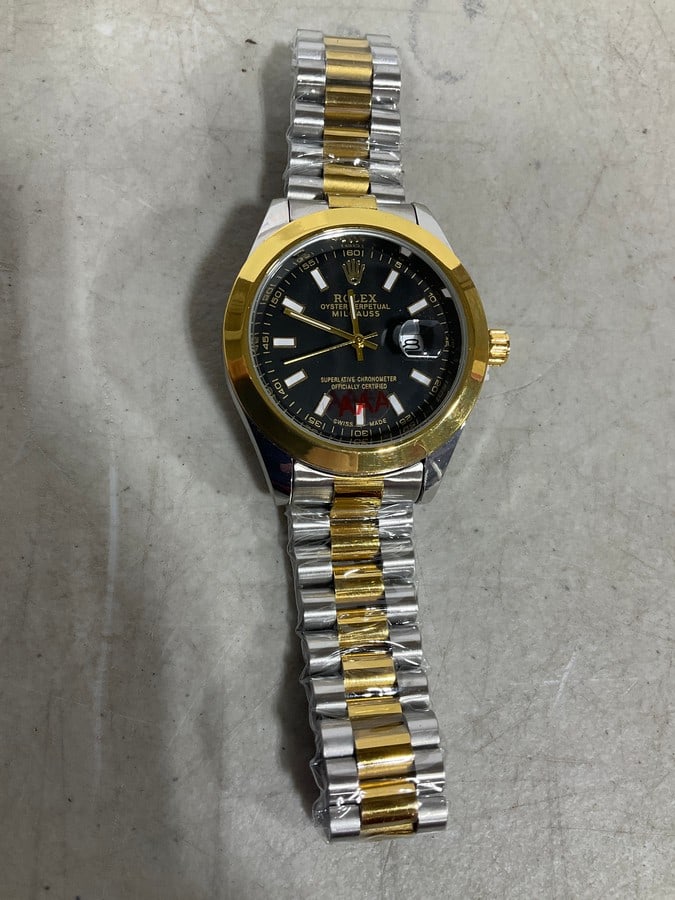 Rolex Watch (No Box, No Papers, Not Authenticated. Likely a High End/Super Expensive Rep): Rolex Watch (No Box, No Papers, Not Authenticated. Likely a High End/Super Expensive Rep)
