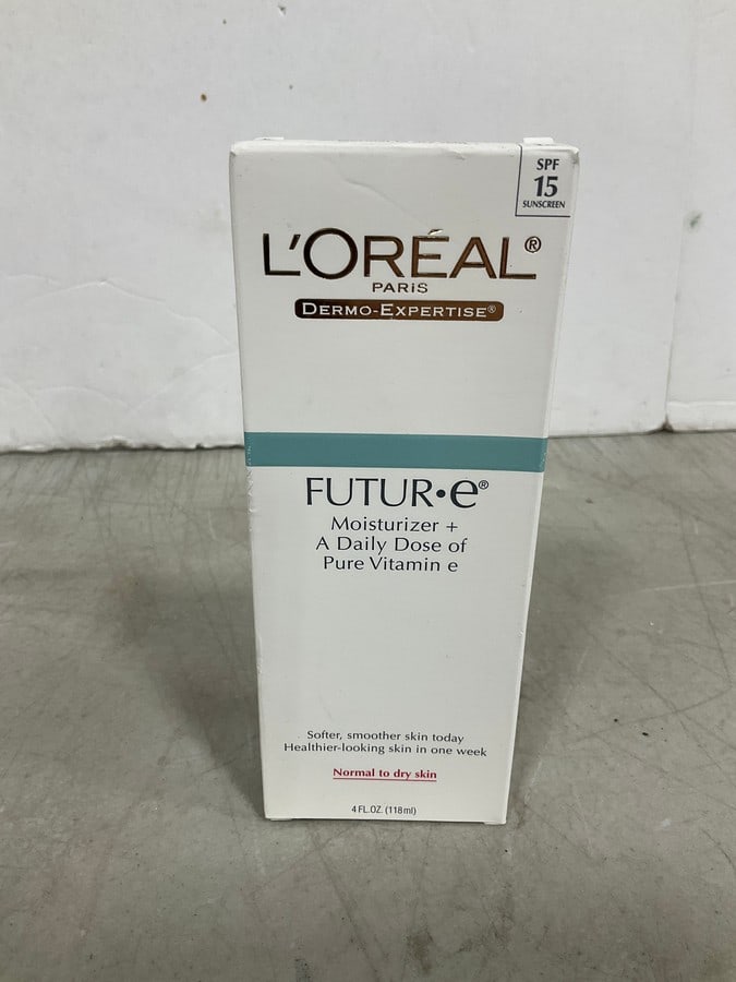 L'Oreal Moisturizer *new in box* (4 Fl. Oz): L'Oreal Moisturizer *new in box* (4 Fl. Oz)