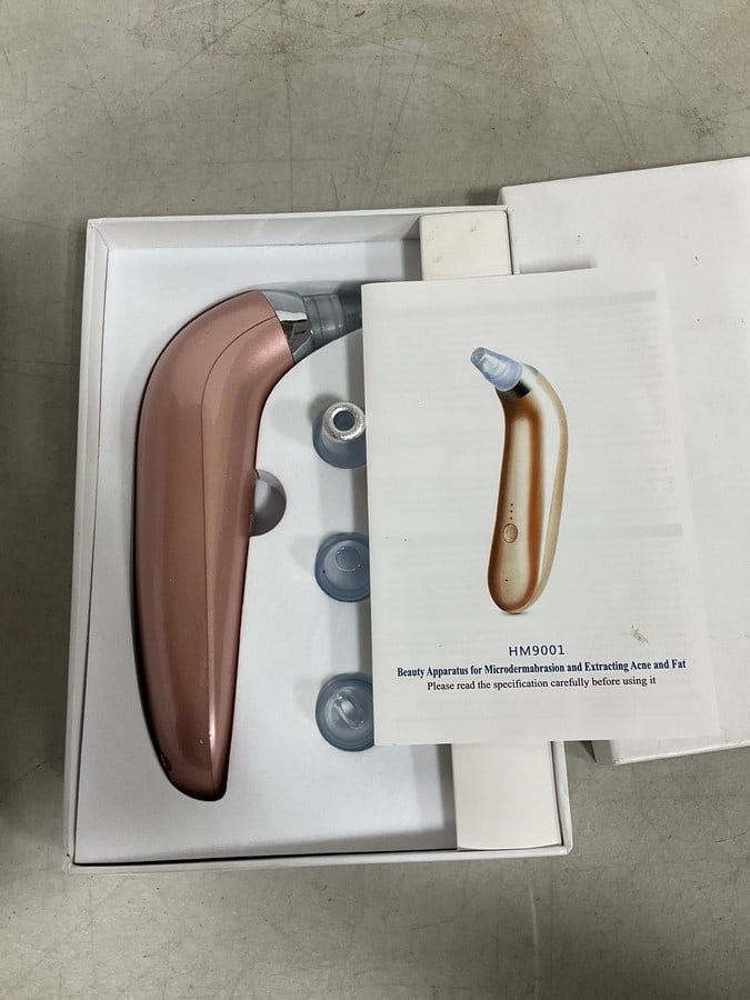 Beauty Microdermabrasion Acne Extraction Tool *in box*: Beauty Microdermabrasion Acne Extraction Tool *in box*