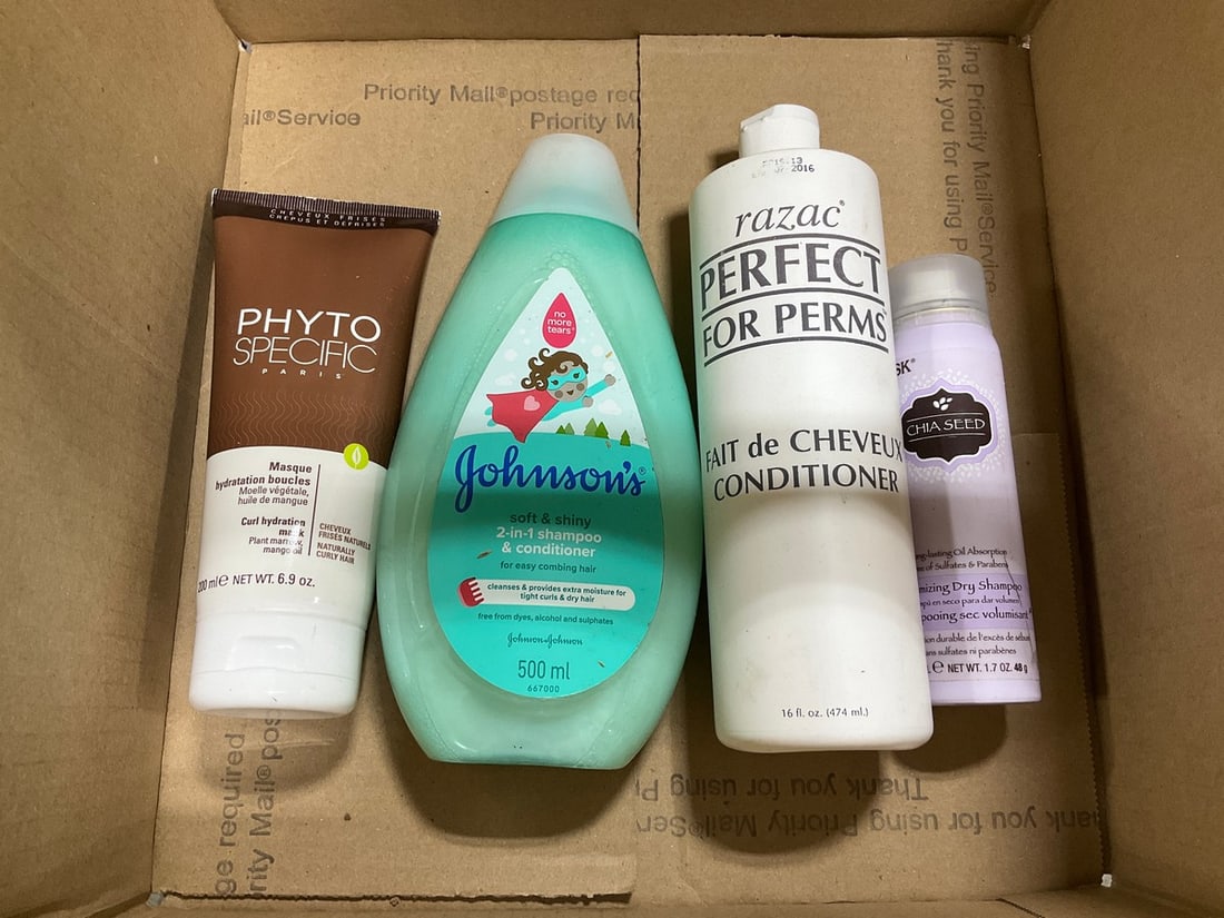 Chia seed dry shampoo, Johnson's 2 in 1 shampoo/conditioner, Razac conditioner, and more: Chia seed dry shampoo, Johnson's 2 in 1 shampoo/conditioner, Razac conditioner, and more