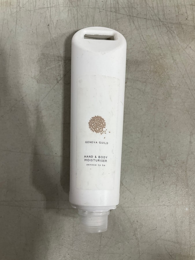 Geneva Guild hand and body moisturiser(11.4fl.oz.): Geneva Guild hand and body moisturiser(11.4fl.oz.)