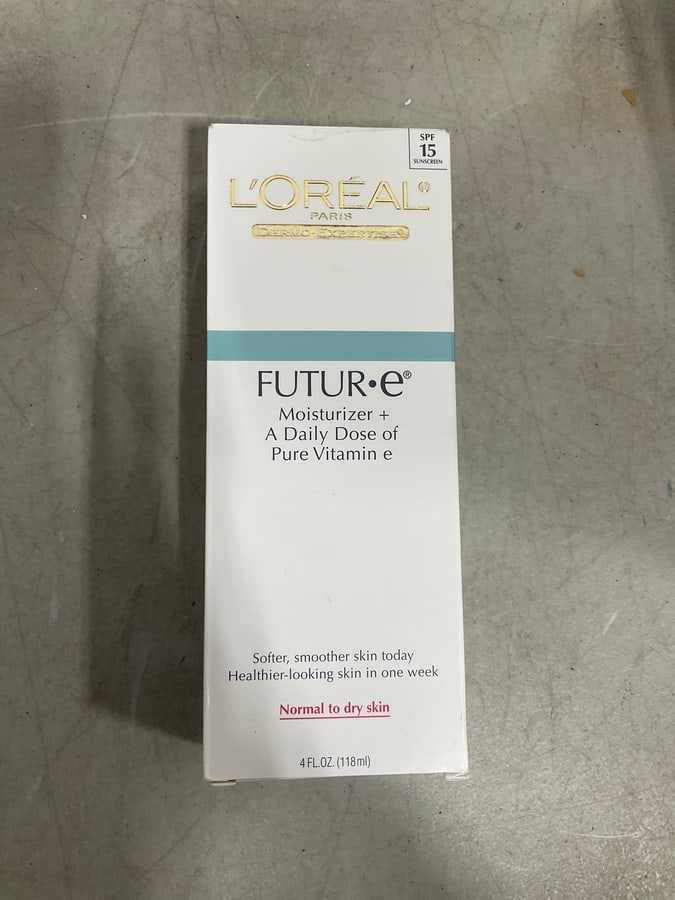 Loreal futur e moisturizer(4fl.oz.-new in box): Loreal futur e moisturizer(4fl.oz.-new in box)
