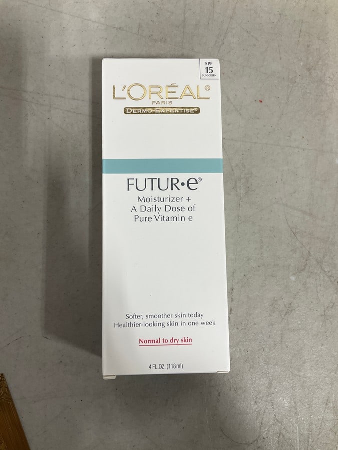 Loreal futur e moisturizer(4fl.oz.-new in box): Loreal futur e moisturizer(4fl.oz.-new in box)