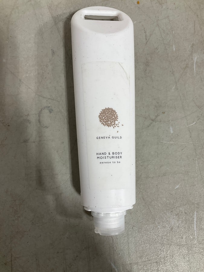 Geneva Guild hand and body moisturiser(11.4fl.oz.): Geneva Guild hand and body moisturiser(11.4fl.oz.)