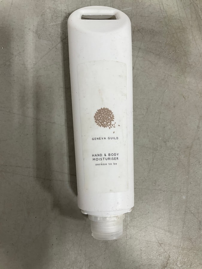 Geneva Guild hand and body moisturiser(11.4fl.oz.): Geneva Guild hand and body moisturiser(11.4fl.oz.)