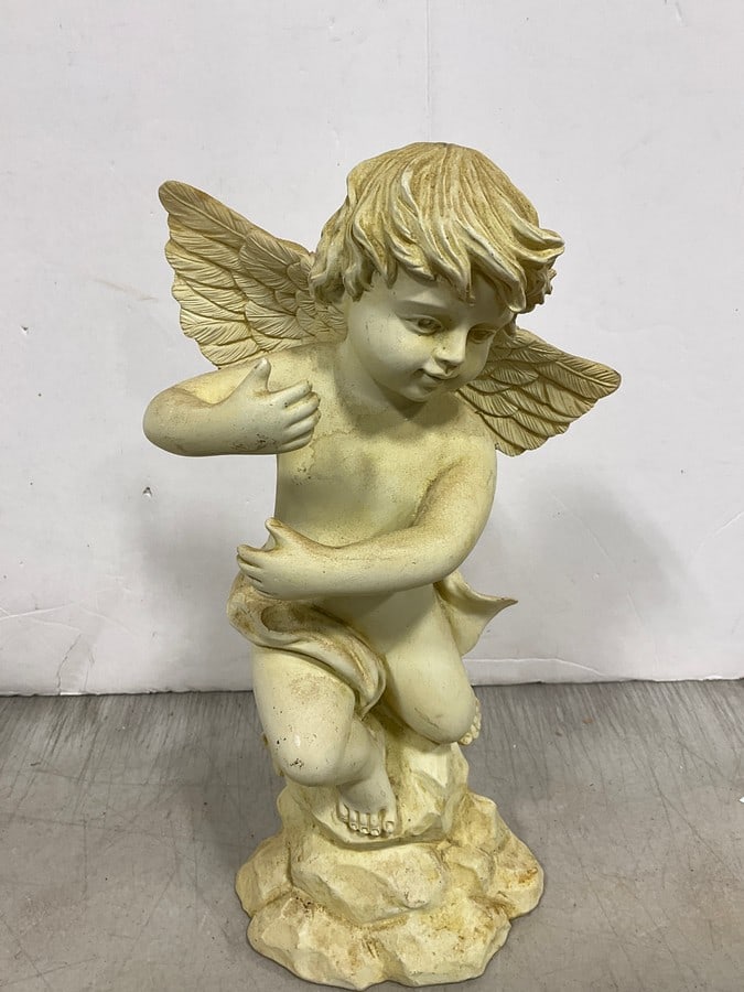 Cherub angel statue(12in.tall): Cherub angel statue(12in.tall)