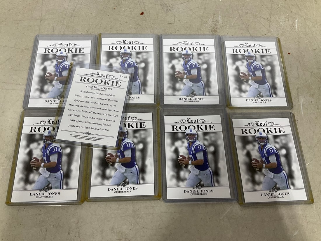 Daniel Jones leaf rookie cards (1 of 1)