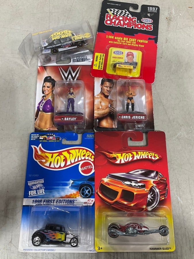 Diecast collectibles/wrestling figure(Racing Champions, HotWheels, and more): Diecast collectibles/wrestling figure(Racing Champions, HotWheels, and more)