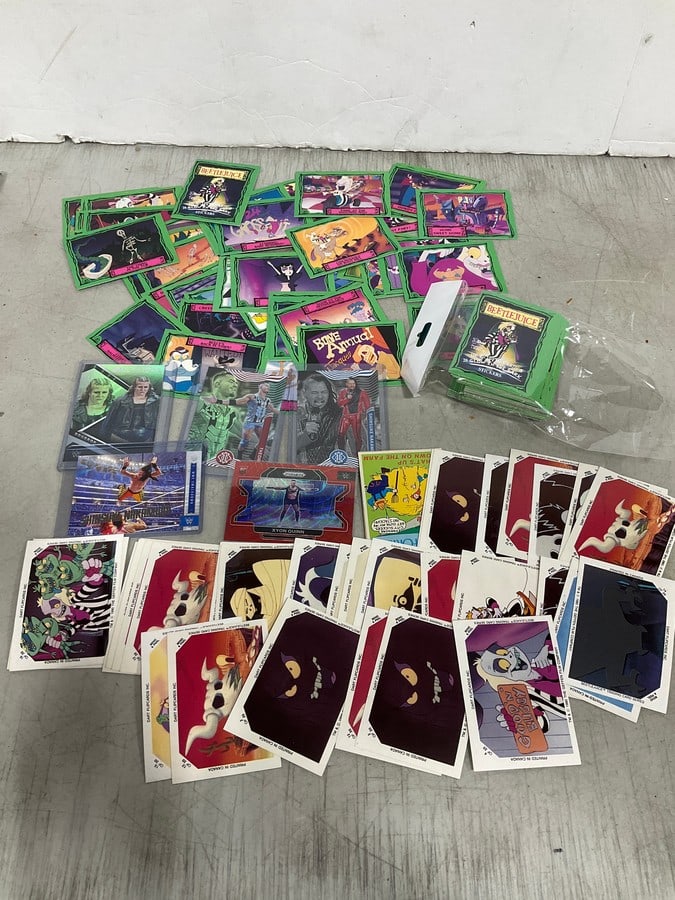 Collectible cards/sticker(Beetlejuice and WWE): Collectible cards/sticker(Beetlejuice and WWE)