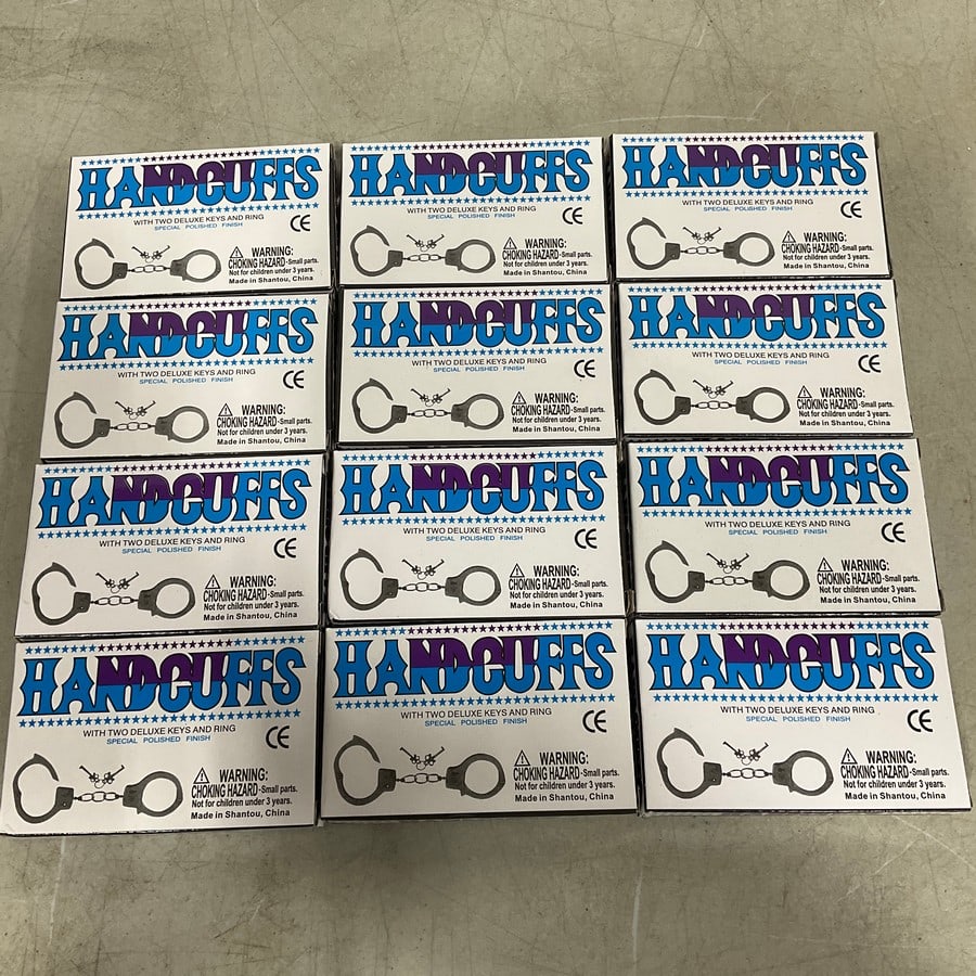 Metal handcuffs with keys(new in box): Metal handcuffs with keys(new in box)