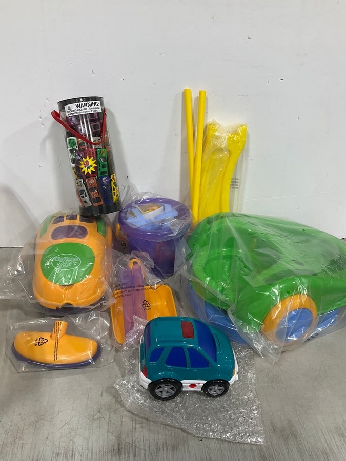 My Home fun childrens cleaning playset(new in package) and toy cars (1 of 1)