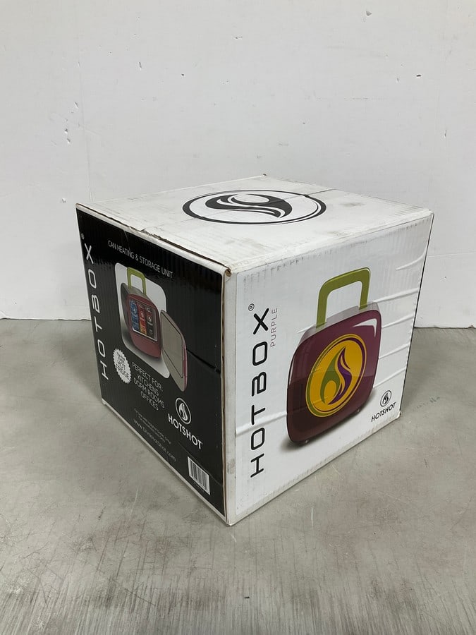 Green hotbox and heating and storage unit(new in box): Green hotbox and heating and storage unit(new in box)