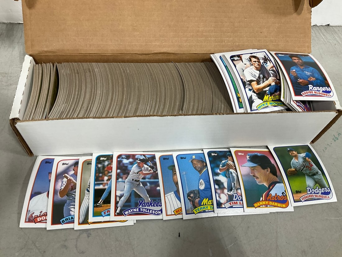 Various 1989 Baseball Cards (1 of 1)