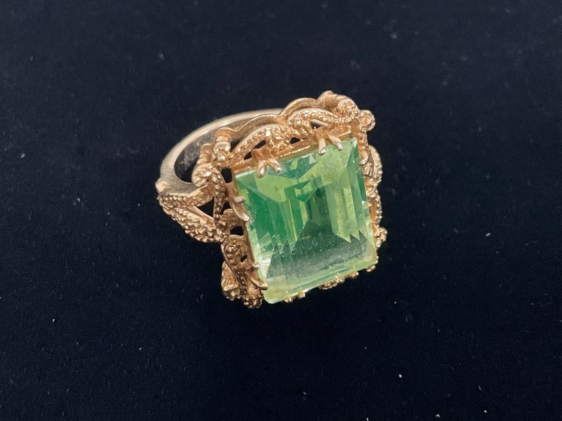 14k Gold 5.2 Emerald Ring (1 of 1)