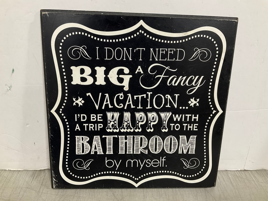 Wooden Wall Decor (12inx12in): Wooden Wall Decor (12inx12in)