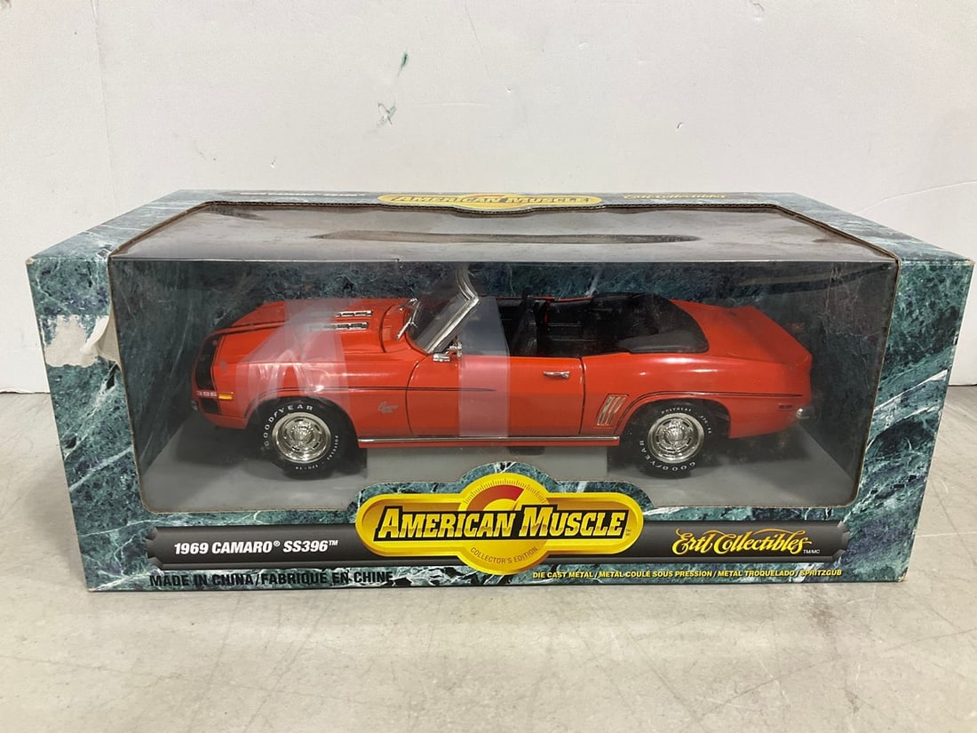 American Muscle 1:18 1969 Camaro SS396 Collectible *new in box* (1 of 1)