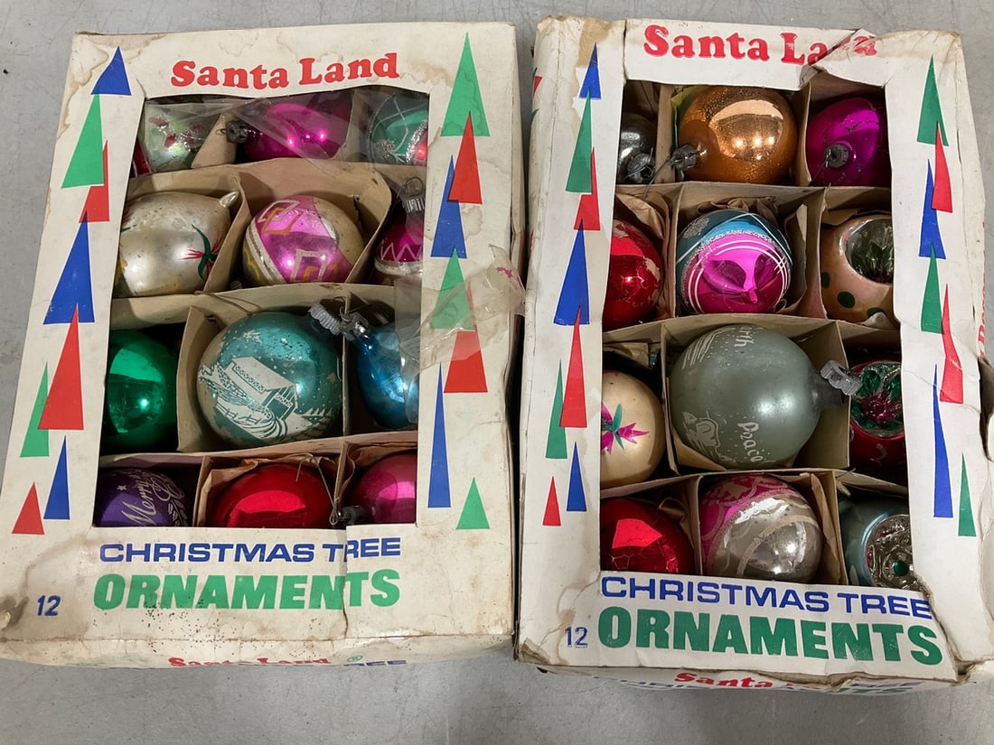Vintage hand decorated Christmas ornaments (1 of 1)