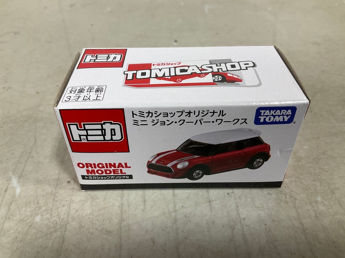 Takara Tomy Tomica Mini John Cooper*new in box* (1 of 1)