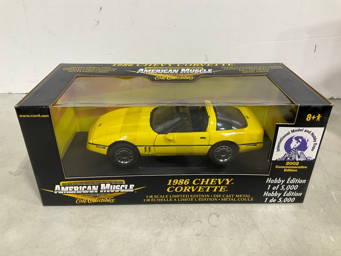 American Muscle 1:18 1986 Chevy Corvette collectible*new in box* (1 of 1)