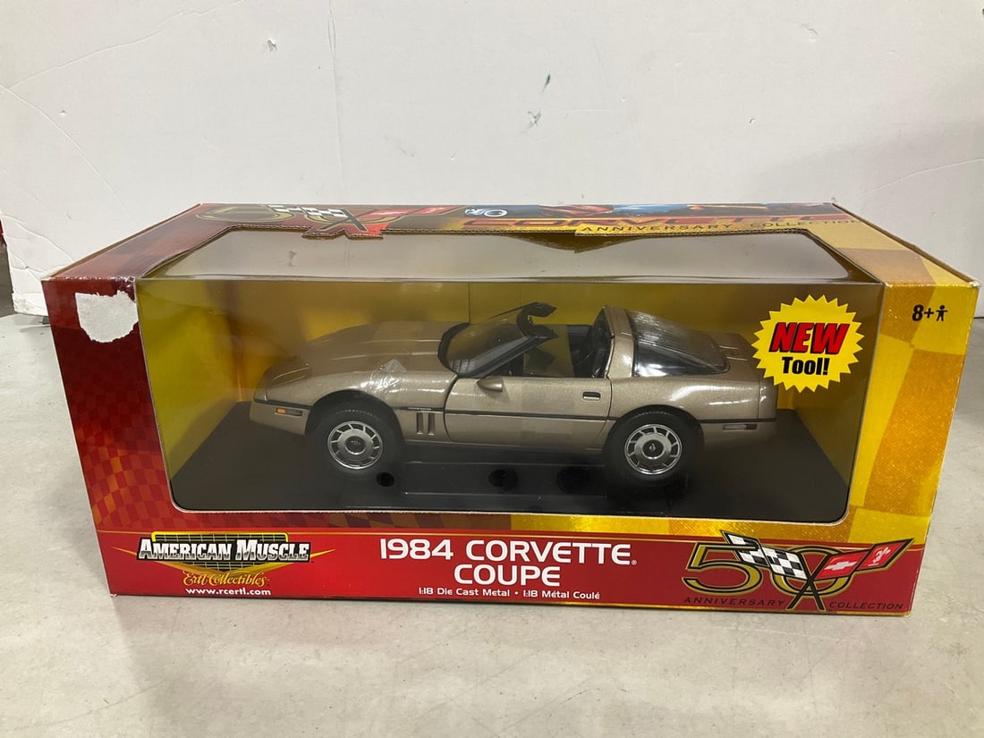 American Muscle 1:18 1984 beige Corvette Coupe collectible*new in box* (1 of 1)
