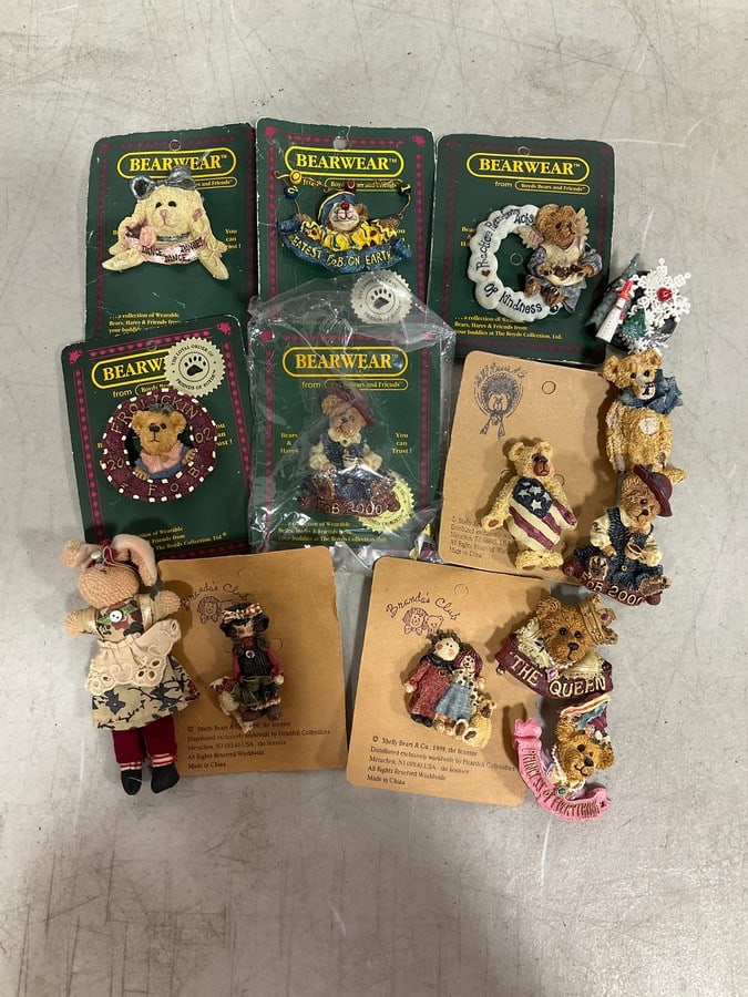 Vintage Bear broaches: Vintage Bear broaches