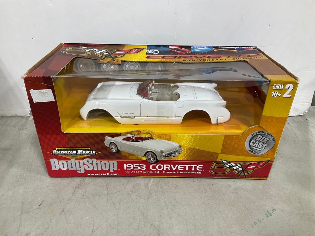 American Muscle 1:18 1953 Corvette collectible diecast*new in box* (1 of 1)