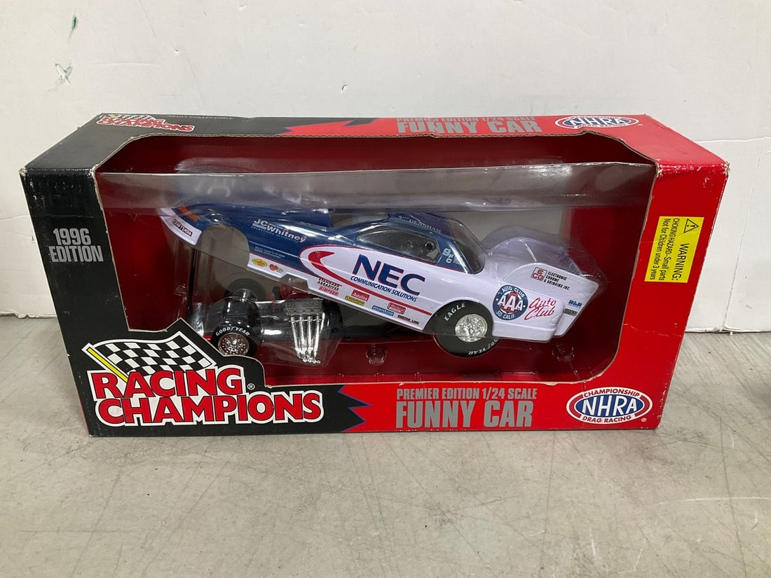 Racing Champions 1996 edition 1:24 funny car diecast collectible*new in box* (1 of 1)