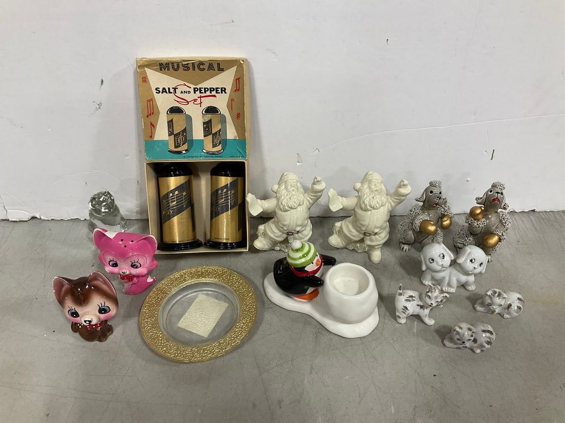 Decorative statues, salt/pepper shakers, and more: Decorative statues, salt/pepper shakers, and more