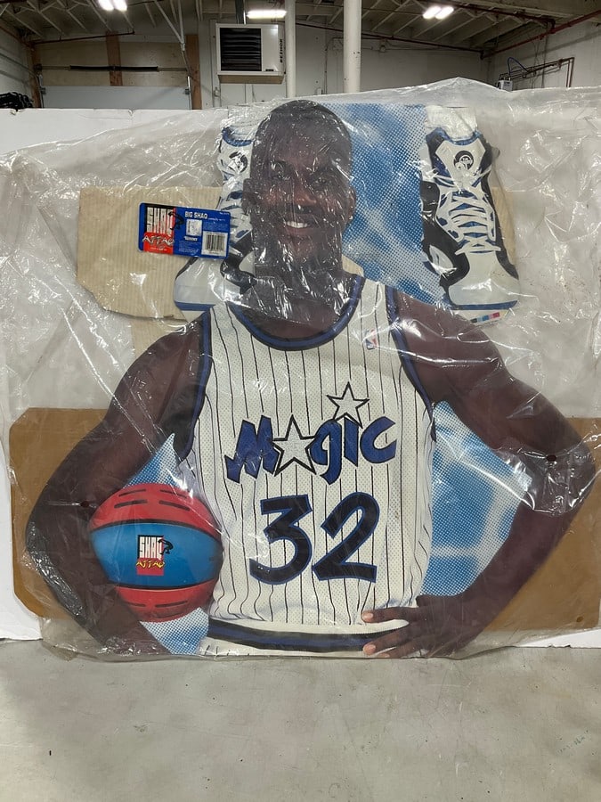 Big Shaq cardboard stand up(unfolds to 7ft.1): Big Shaq cardboard stand up(unfolds to 7ft.1)
