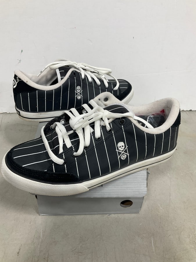 Circa Adrian Lopez Sneakers (mens 11): Circa Adrian Lopez Sneakers (mens 11)