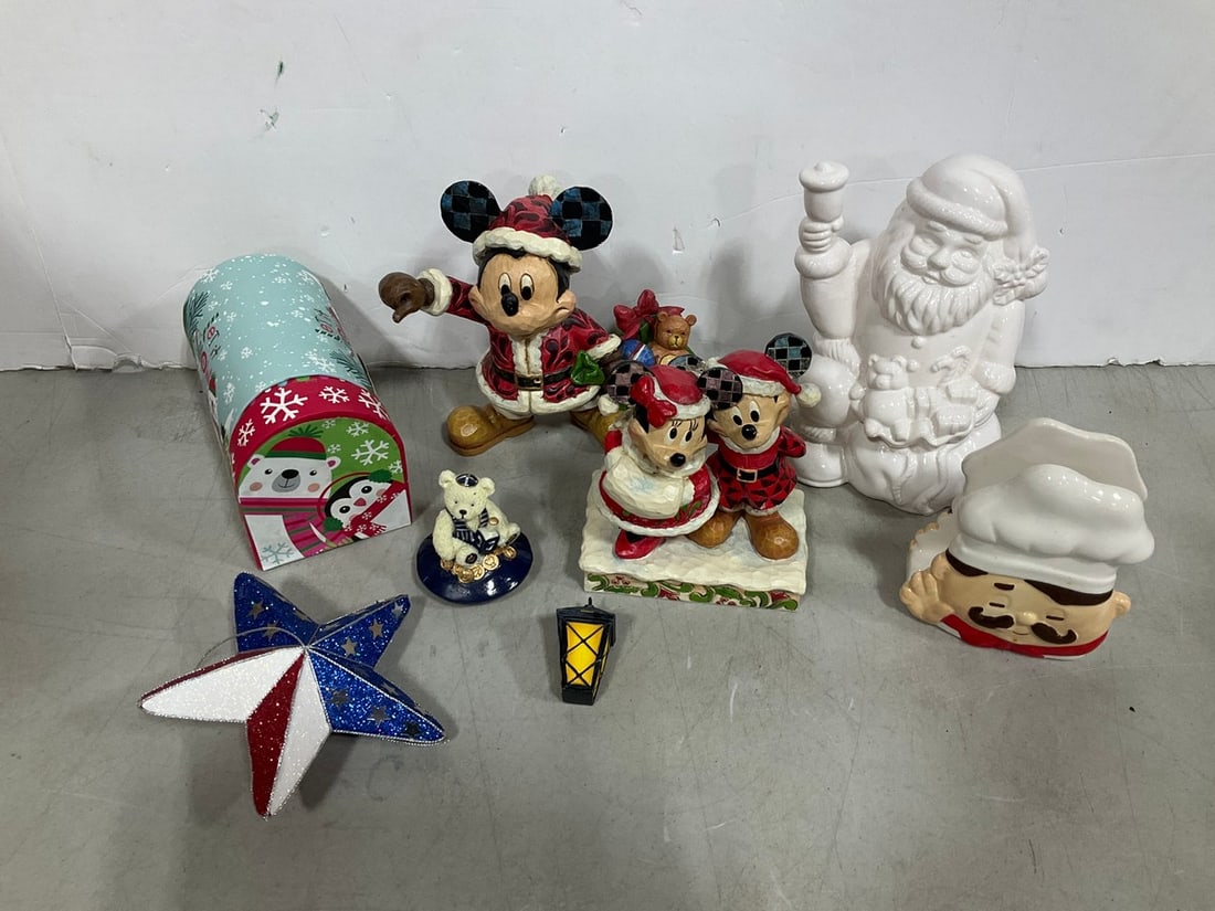 Various statues/home decor (1 of 1)