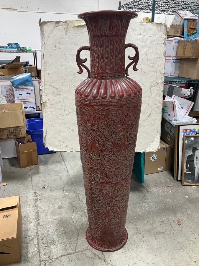 Oversized metal planter(5ft.tall): Oversized metal planter(5ft.tall)