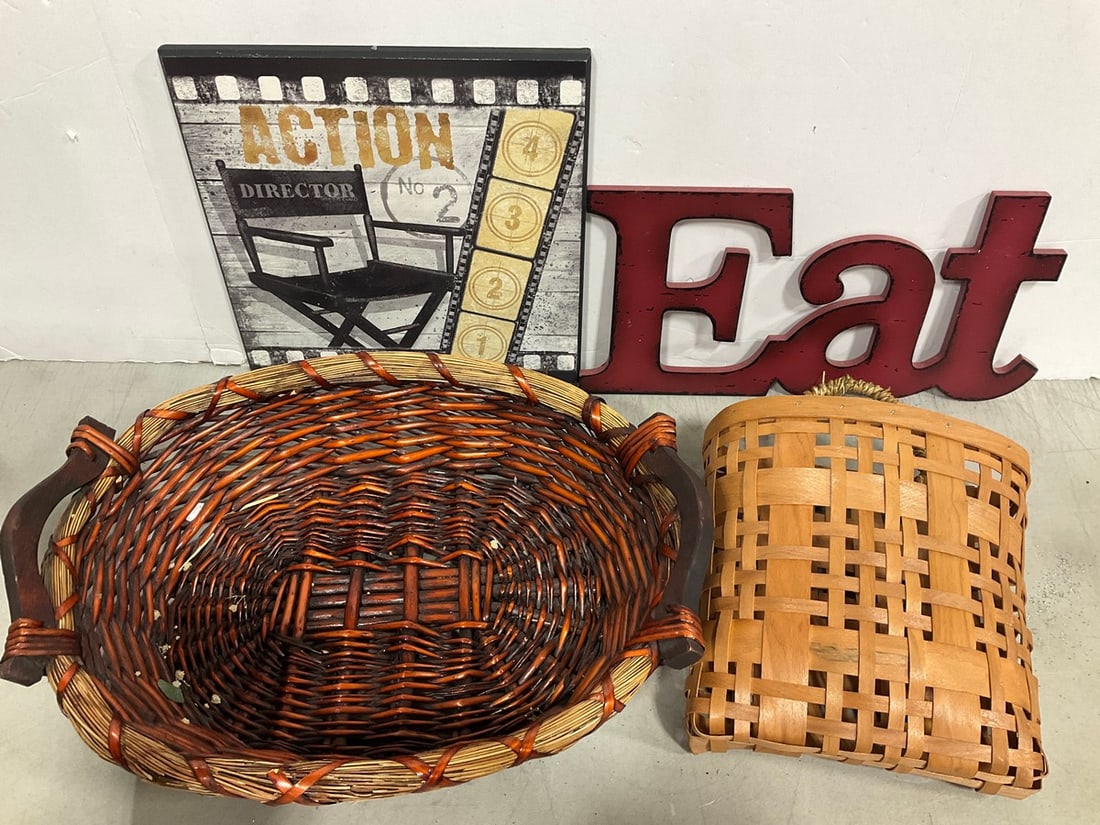 Wall decor and baskets(largest 18in.x14in.x5.5in.): Wall decor and baskets(largest 18in.x14in.x5.5in.)