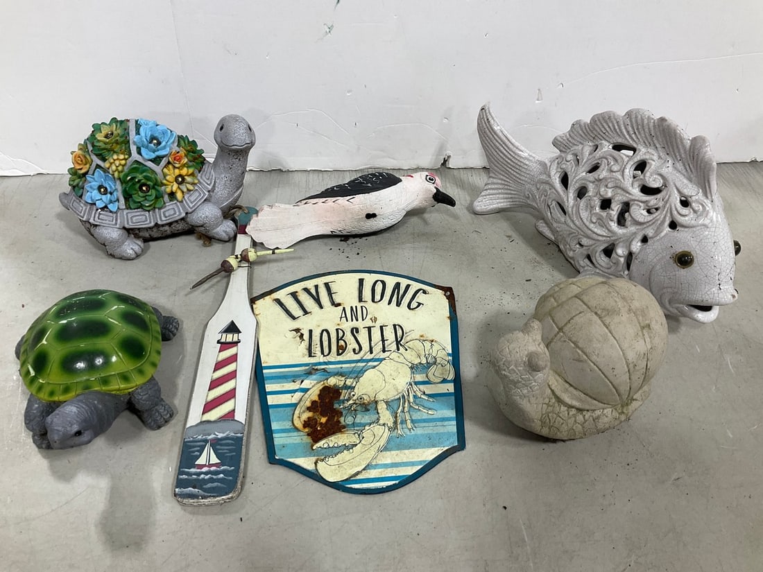 Various Outdoor Decor (Tallest - 7.5in) (1 of 1)