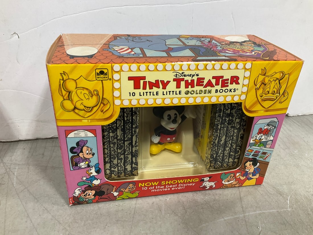 Disney Tiny Theater and Little Golden Books: Disney Tiny Theater and Little Golden Books