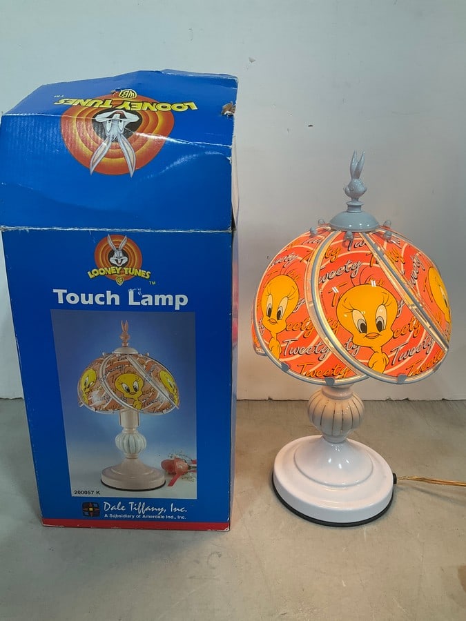 Tweety Touch Lamp: Tweety Touch Lamp
