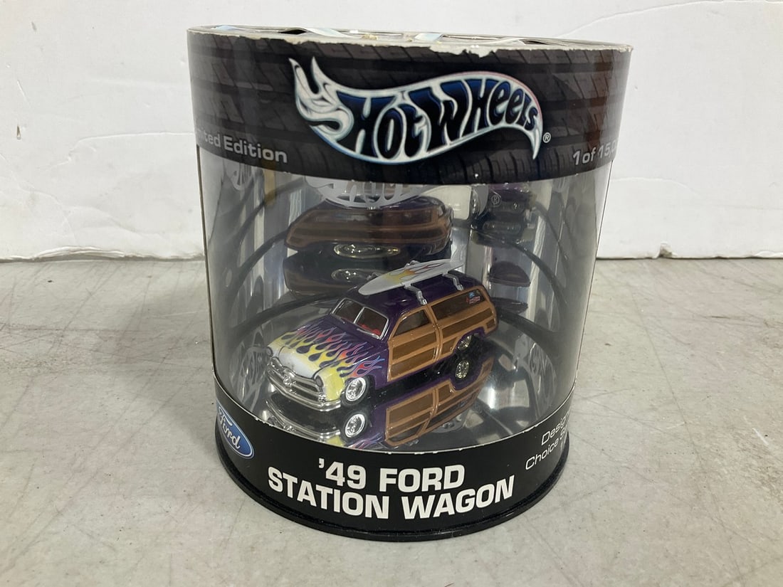 Hotwheels 1949 Ford Station Wagon *new in box*: Hotwheels 1949 Ford Station Wagon *new in box*