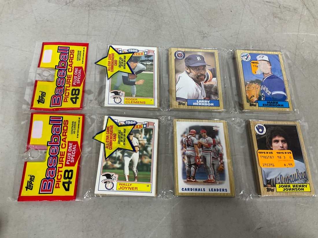 Topps Baseball Picture Cards *SEALED* (1 of 1)