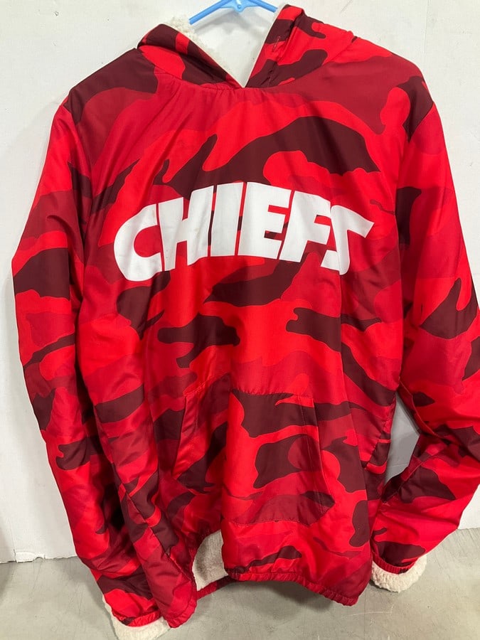 Kansas Chiefs Hoodie (no size): Kansas Chiefs Hoodie (no size)