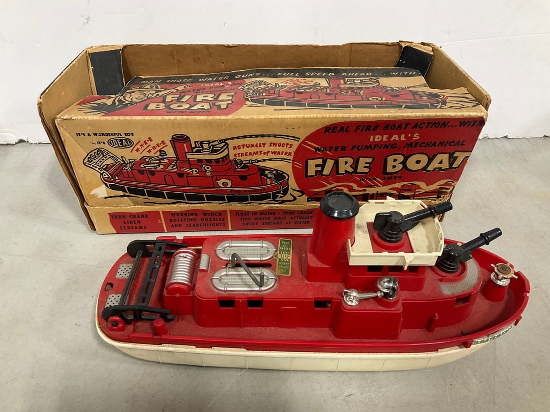 Vintage Ideal Fire Boat toy (1 of 1)